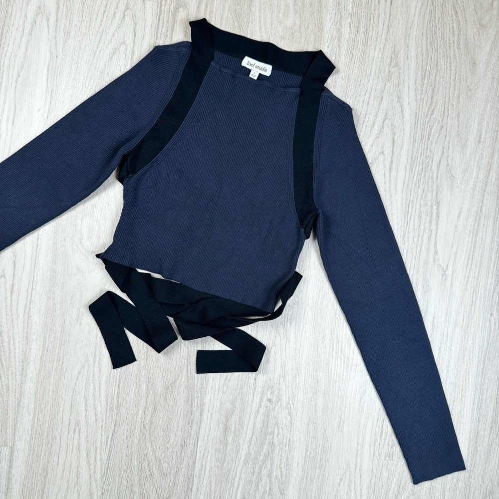 NWT💙Intermix Luel Studio💙Devon Cut-Out Rib Knit Top - Picture 6 of 14